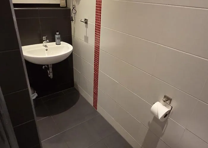 Schwarze Pumpe 3* شبرمبرغ